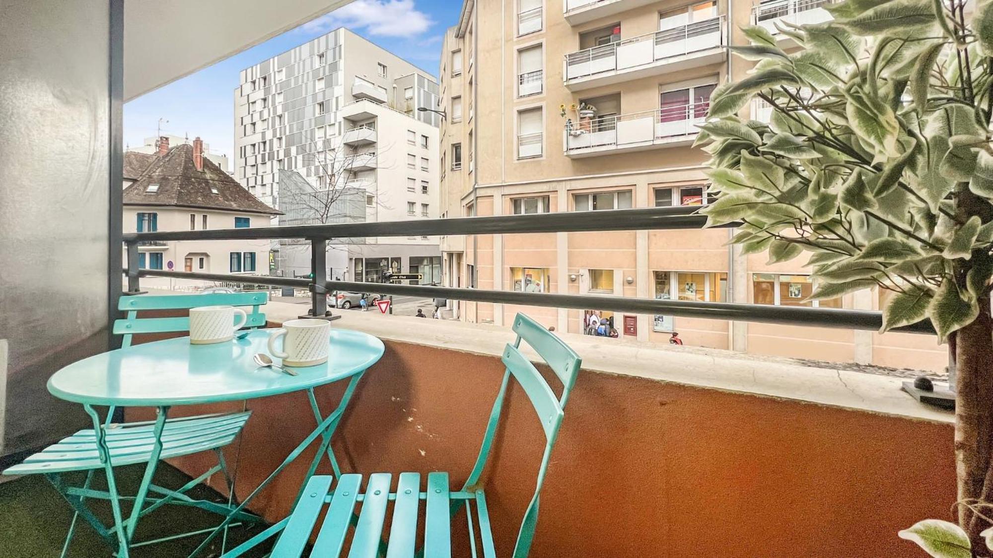 Homey Wild - Proche Gare Et Tram - Proche Centre - Balcon Prive - Parking Prive - Wifi Gratuit Annemasse Kültér fotó