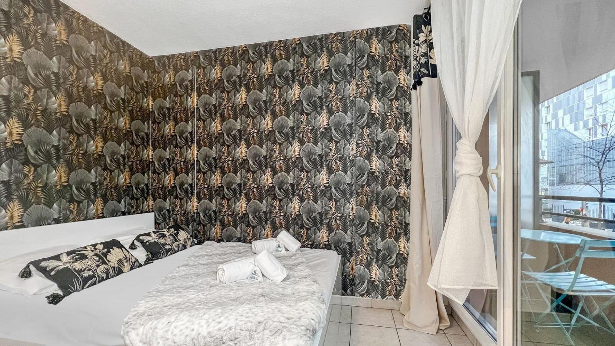 Homey Wild - Proche Gare Et Tram - Proche Centre - Balcon Prive - Parking Prive - Wifi Gratuit Annemasse Kültér fotó